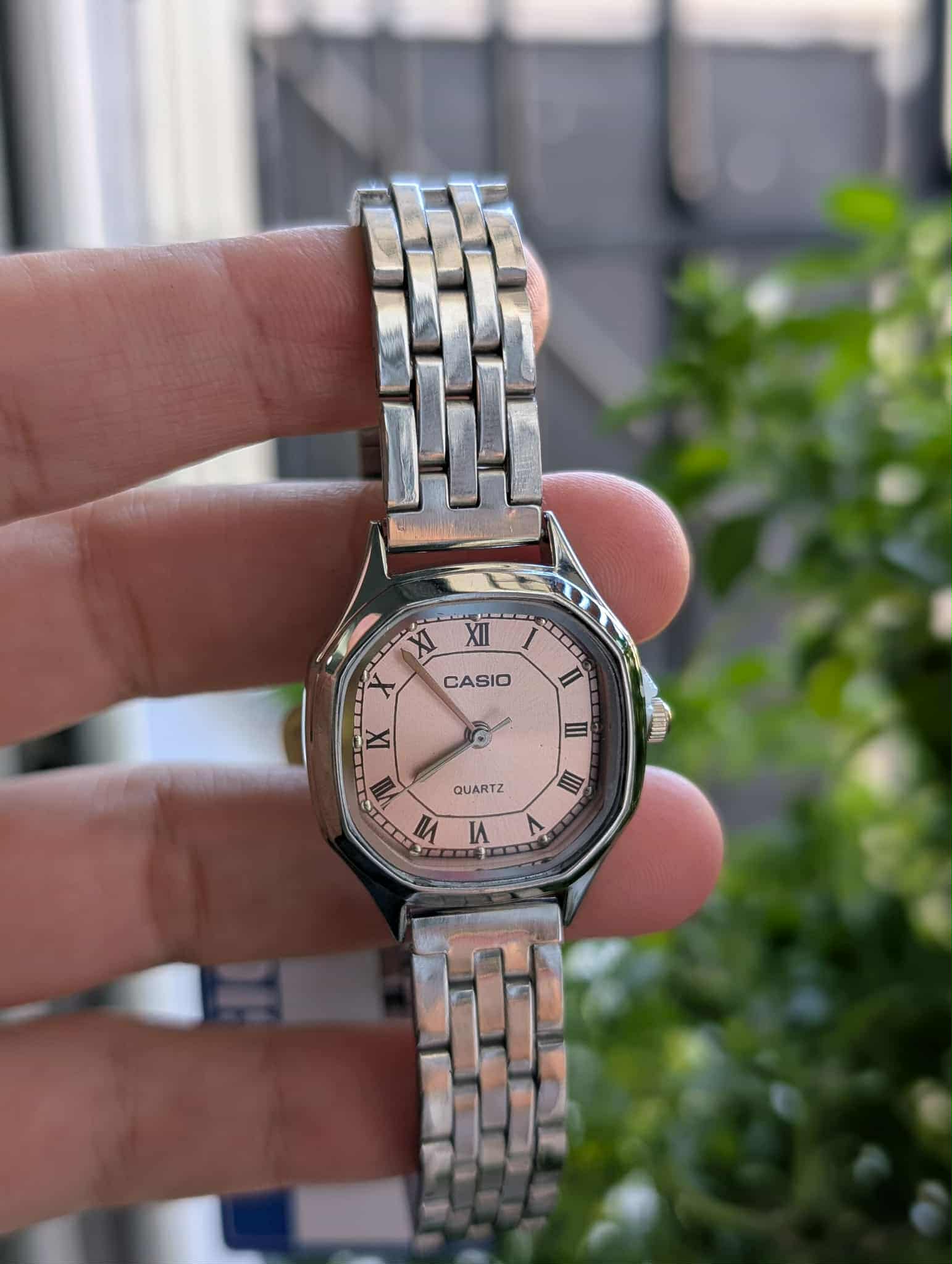 Casio Rose Poudré Rétro