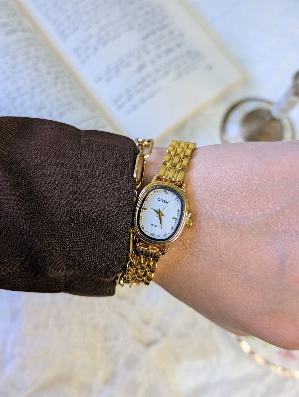 Casio L'Ovale Gold Classique