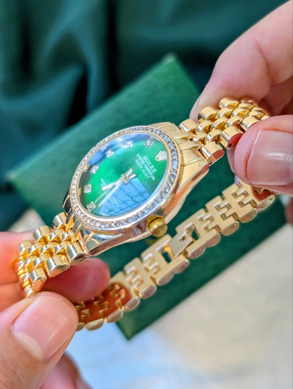 Rolex Emerald Gold